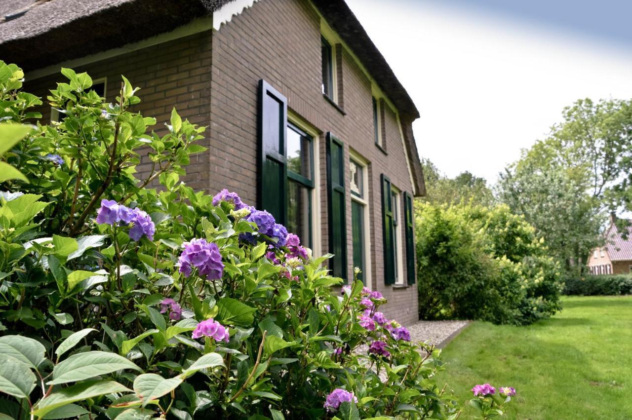 Bed and Breakfast Bij Ons Op 20 Nijeveen Esterno foto