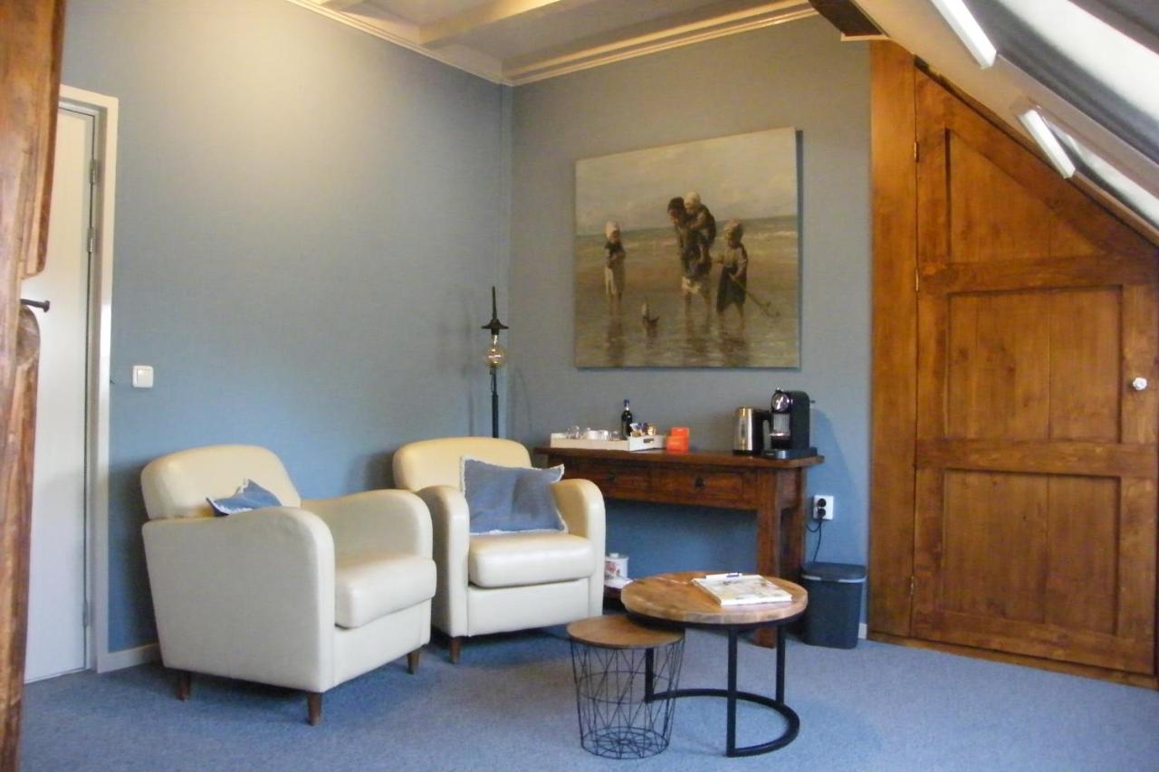 Bed and Breakfast Bij Ons Op 20 Nijeveen Esterno foto