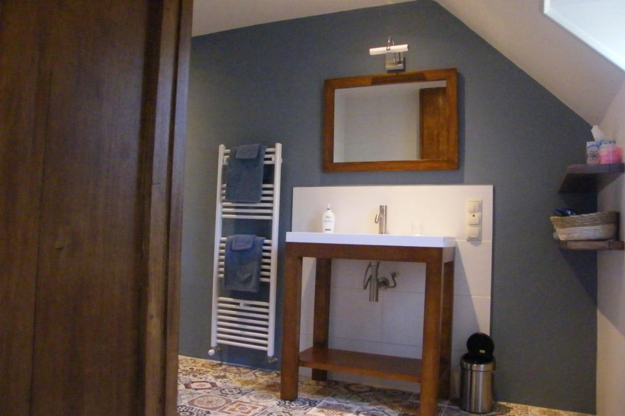 Bed and Breakfast Bij Ons Op 20 Nijeveen Esterno foto