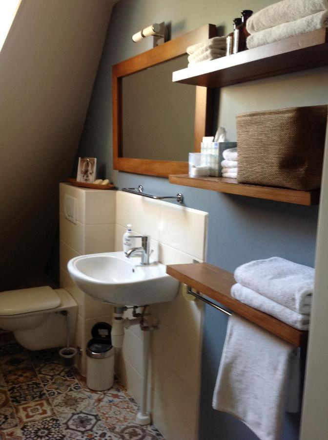 Bed and Breakfast Bij Ons Op 20 Nijeveen Esterno foto