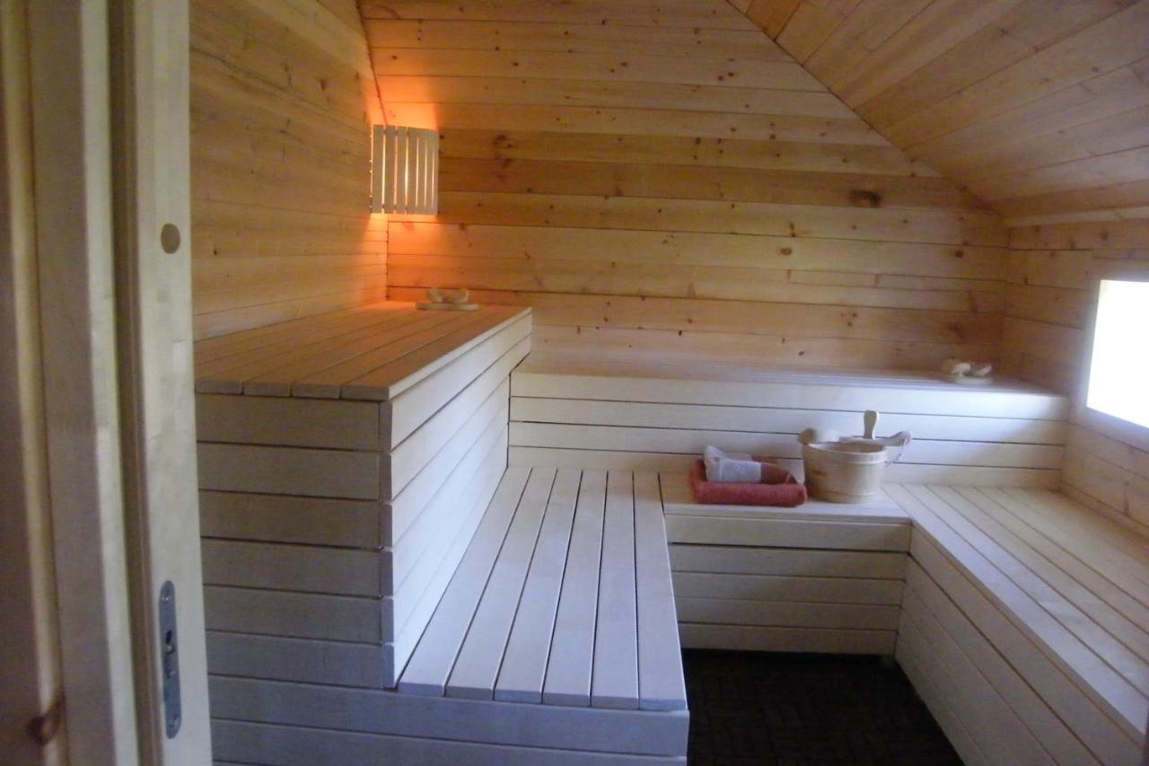 Bed and Breakfast Bij Ons Op 20 Nijeveen Esterno foto