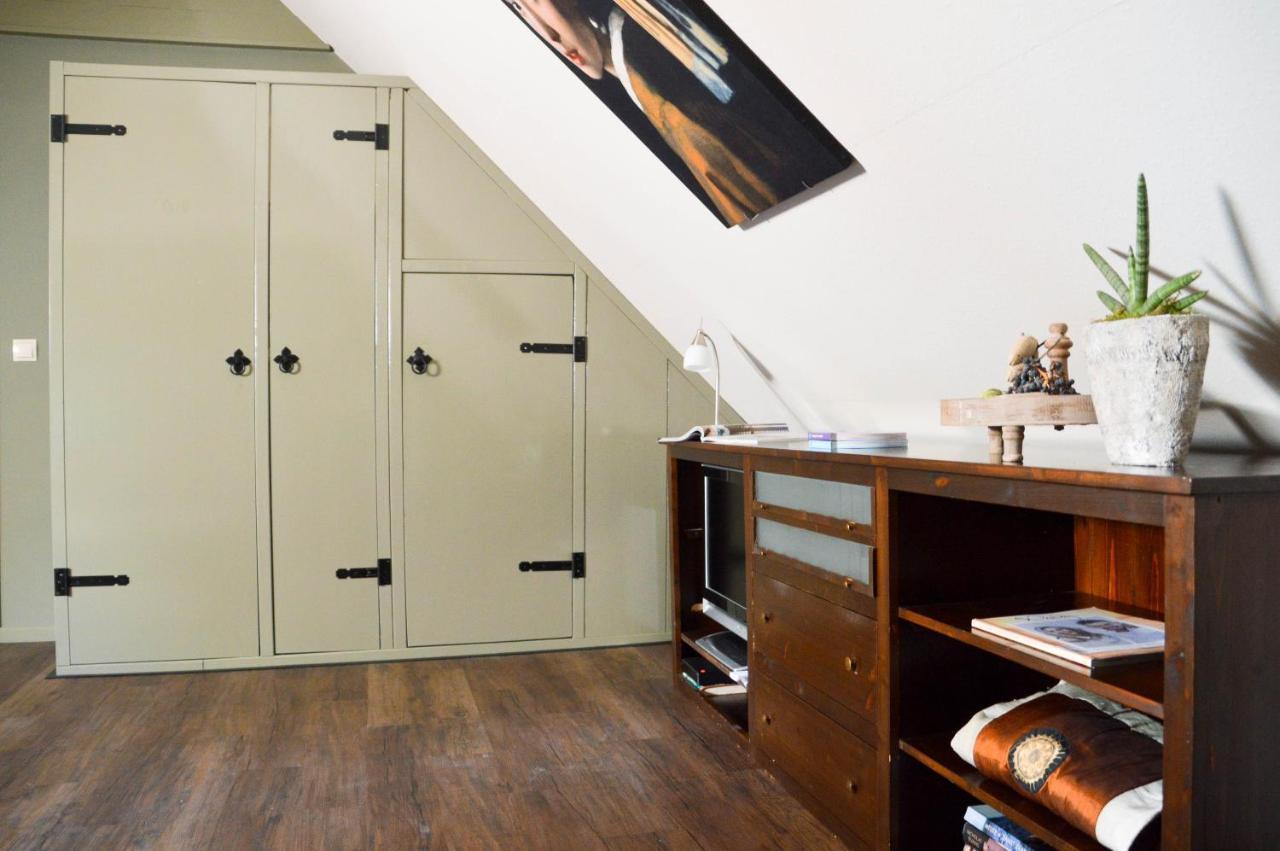 Bed and Breakfast Bij Ons Op 20 Nijeveen Esterno foto